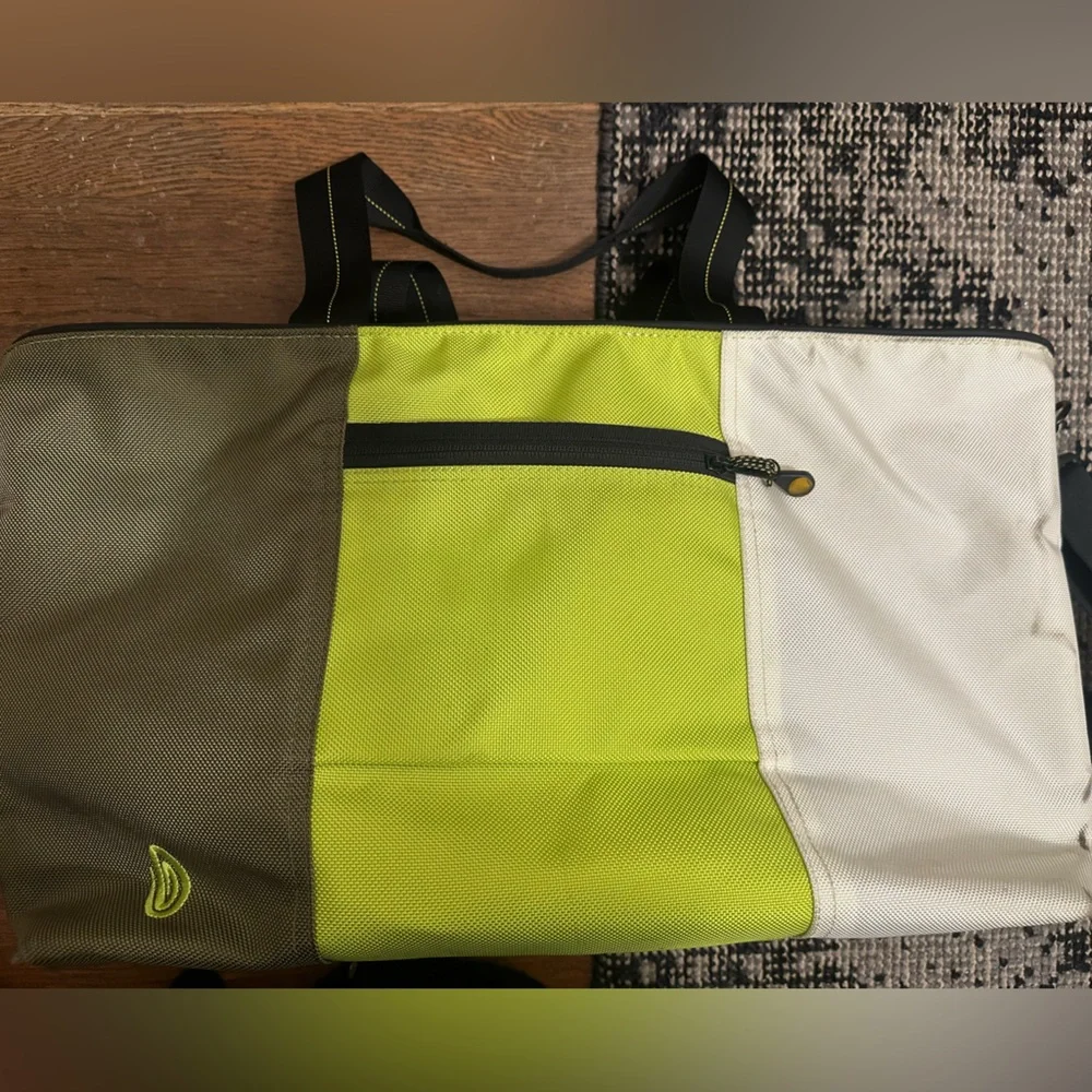 Timbuk2 Tricolor Duffel Tote in Lime, Olive & Cream
